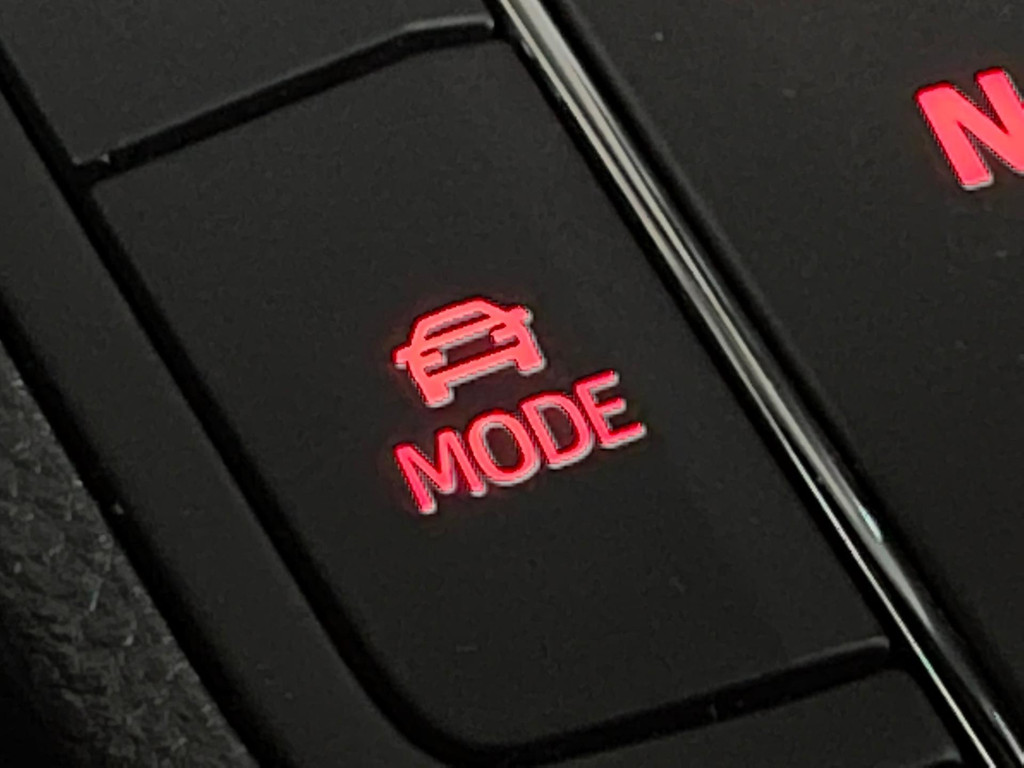 44684038-25.jpg